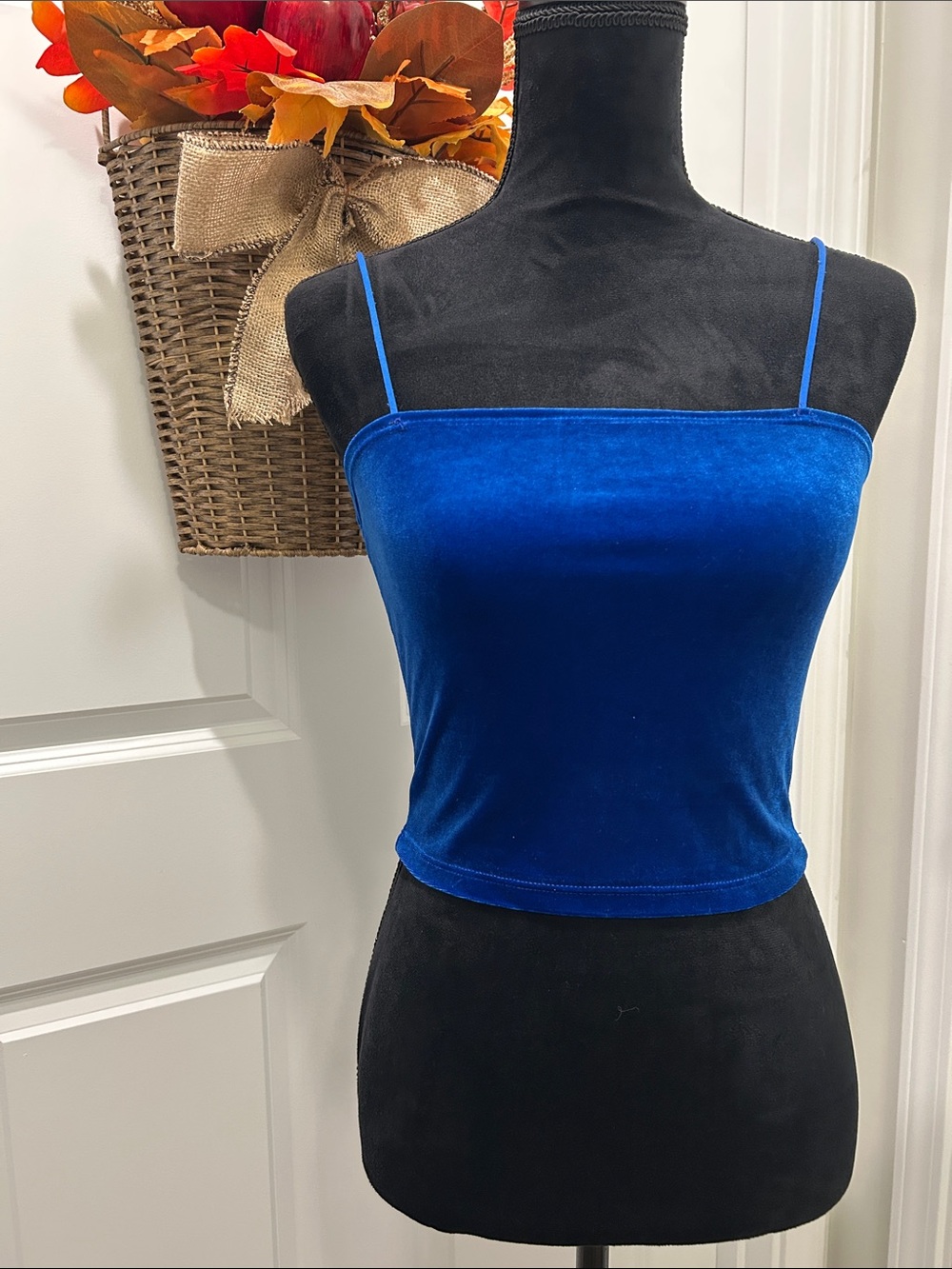 SHEIN Blue Velvet Spaghetti Strap Crop Camisole XS